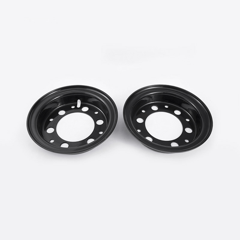 KOMATSU Forklift 4.5T delený oceľový ráfik 700-12